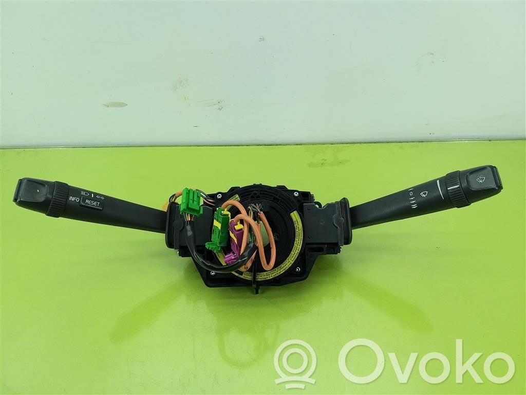 Suuntavilkun vipu   8666597