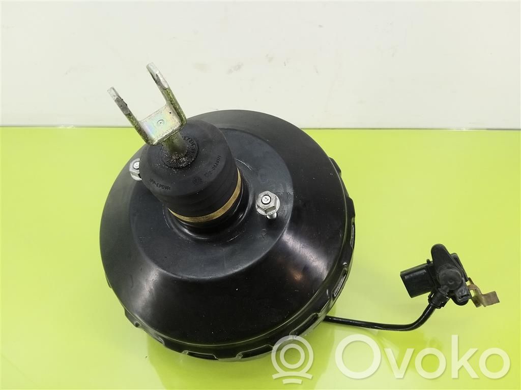 BMW 1 E81 E87 Brake booster 