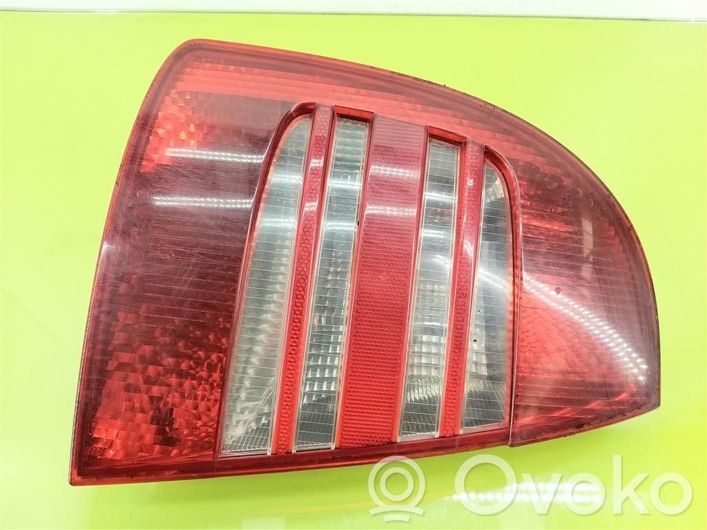 Skoda Superb B5 (3U) Lampa tylna 