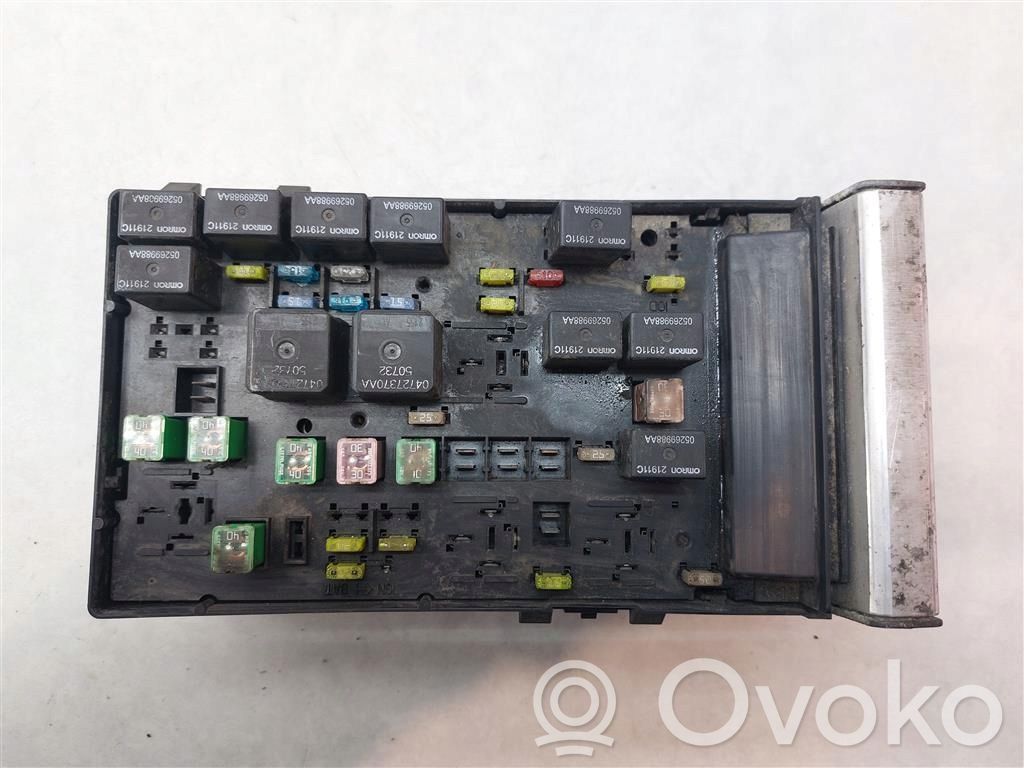 Chrysler Voyager Fuse box set 