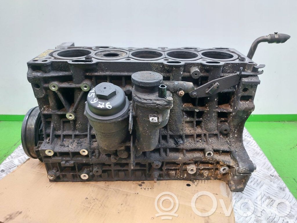 Engine block   D5244T