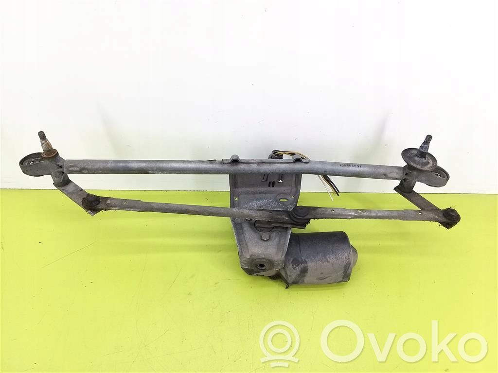 Renault Clio II Etupyyhkimen vivusto 