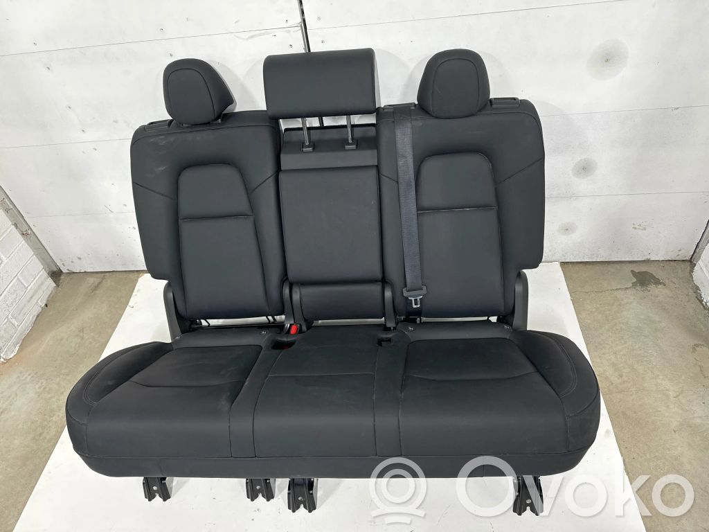 Tesla Model Y Sièges de deuxième rang 