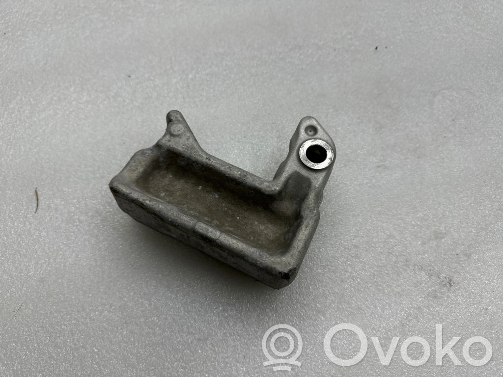 Travesaño del parachoques delantero   148760100E