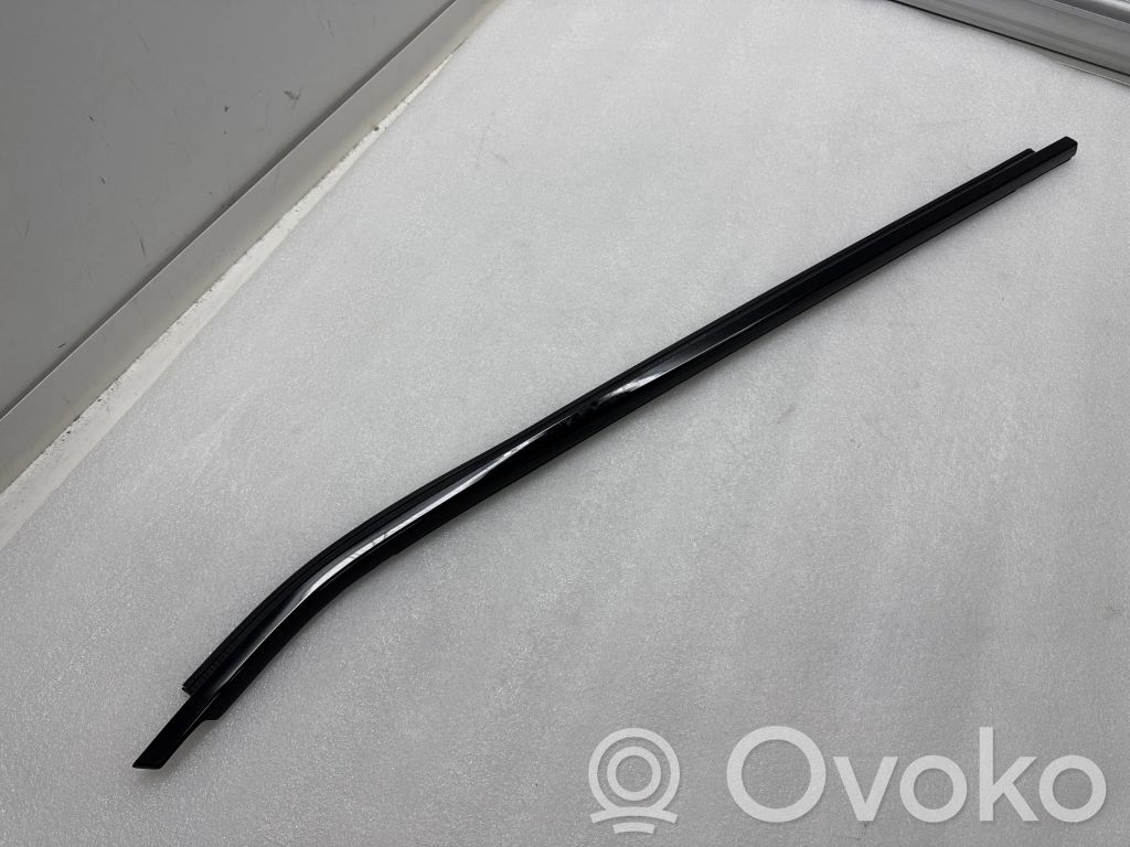 BMW X3 G01 Listwa / Uszczelka szyby drzwi przesuwanych 