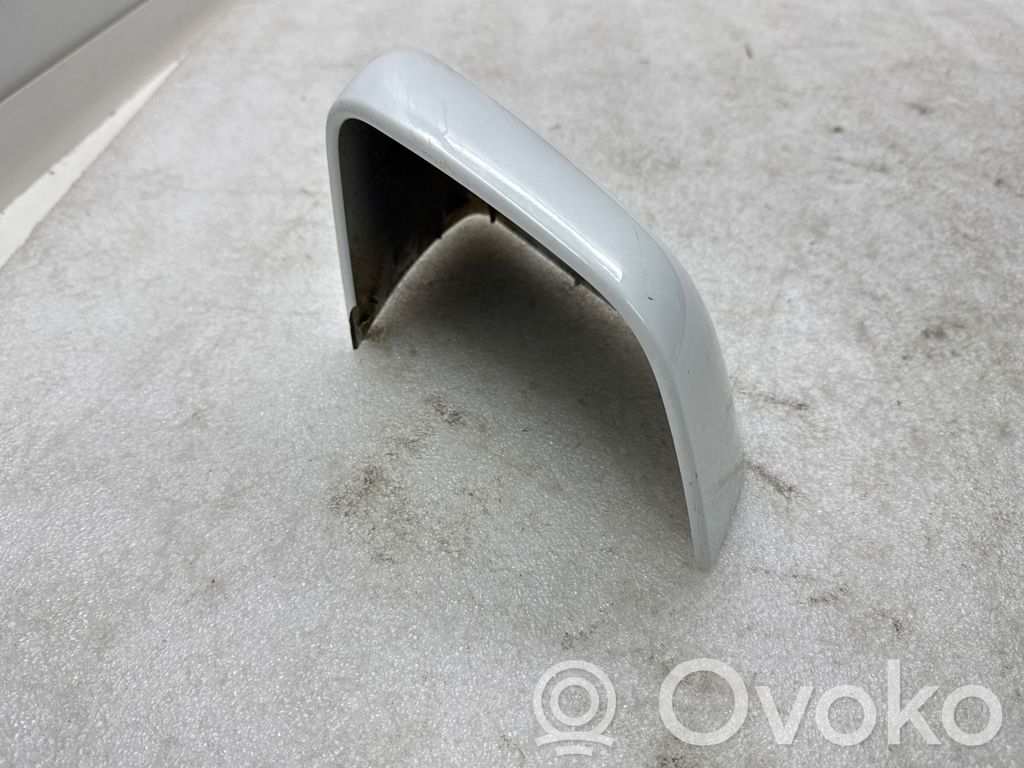 Tesla Model Y Пластиковая отделка зеркала 