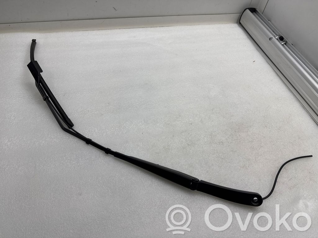 Tesla Model Y Scheibenwischer 