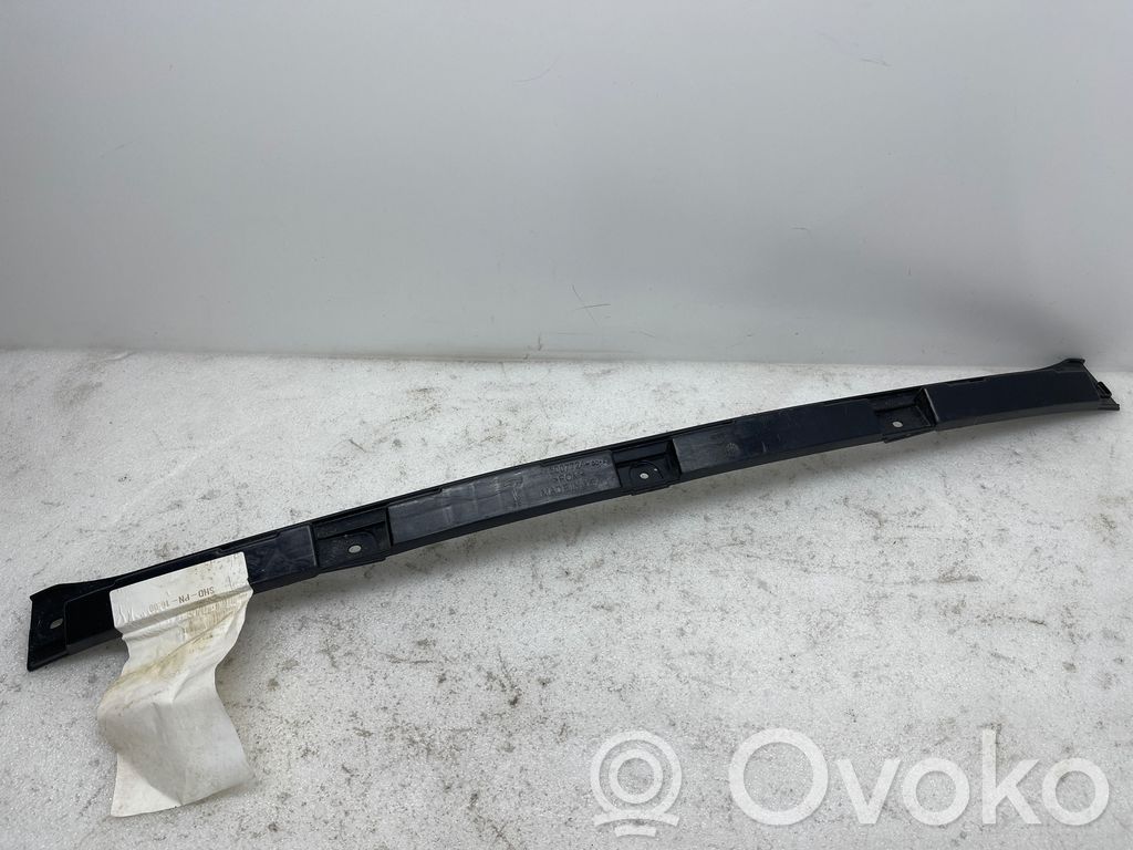 Rear bumper mounting bracket   600772400B