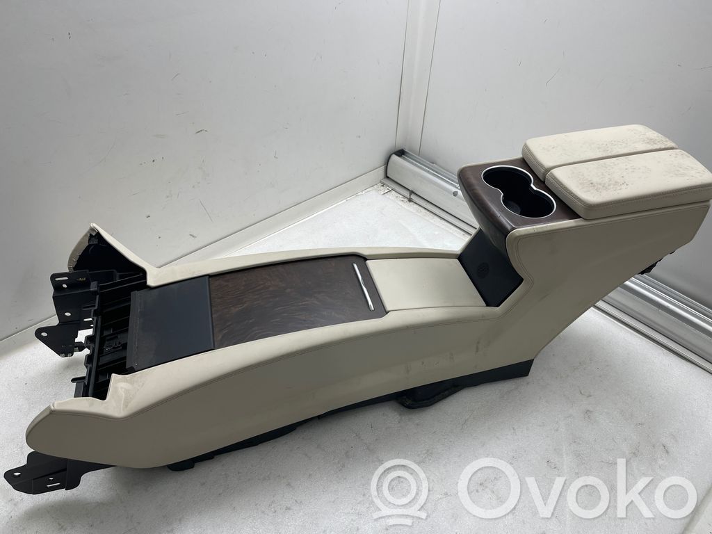 Center console   102673000E