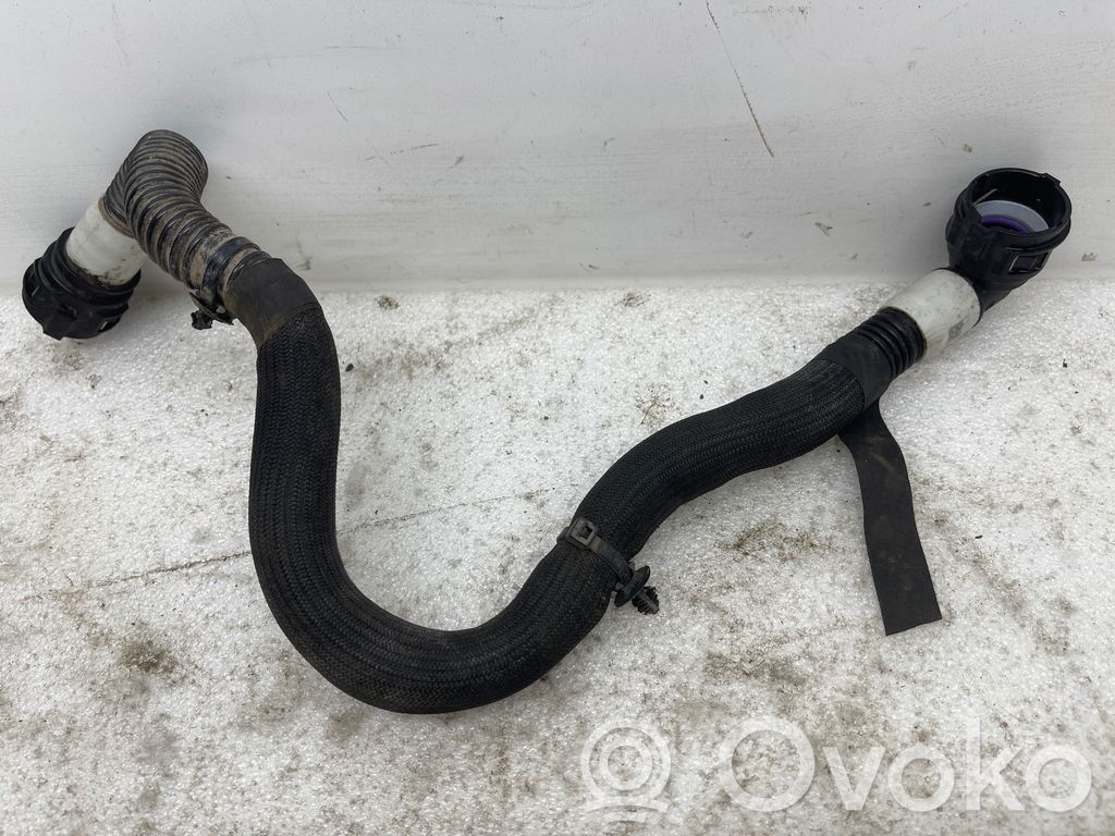 Engine coolant pipe/hose