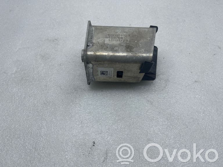 BMW iX Front bumper support beam 