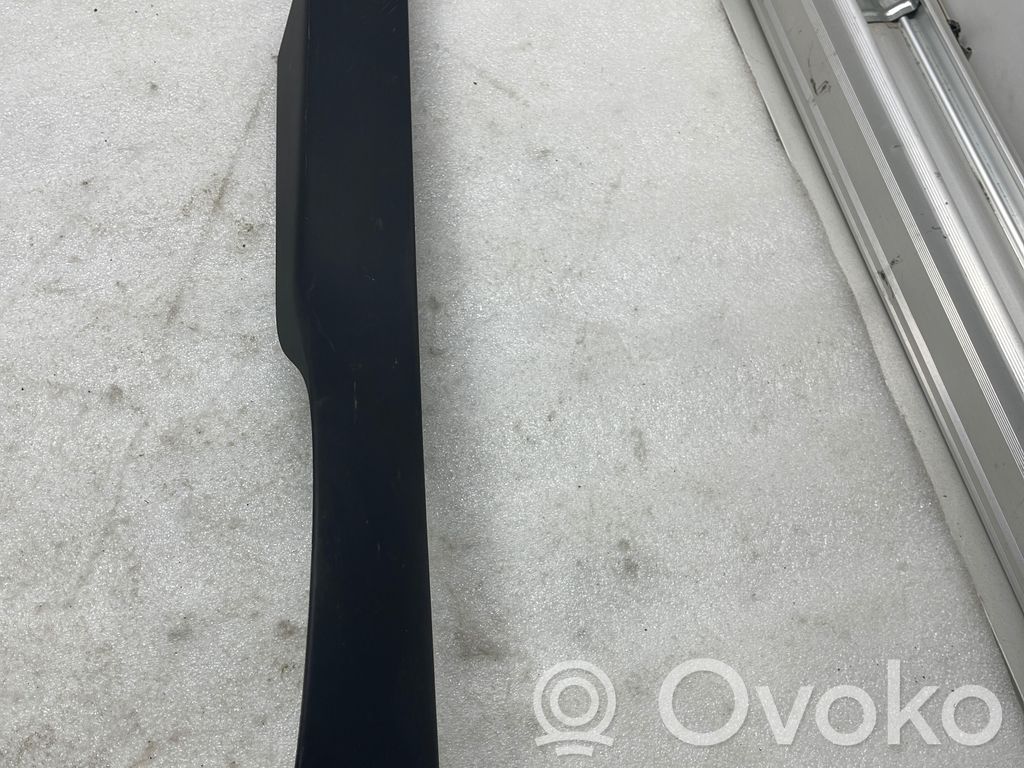 Tesla Model X Šoninė apdaila (galinė) 