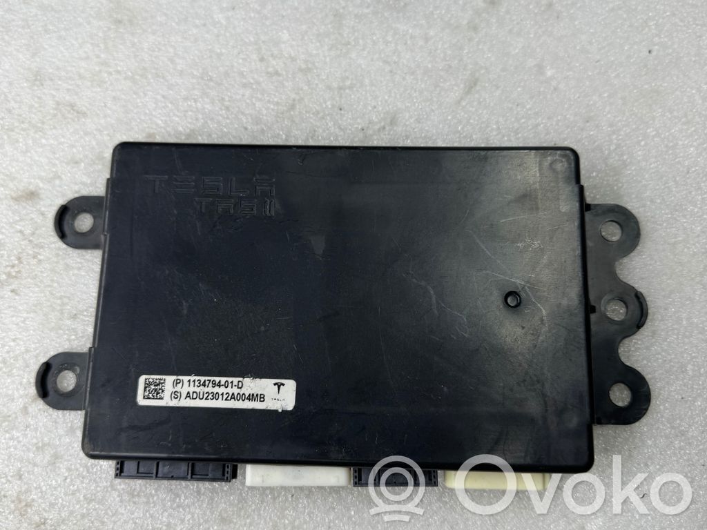 Tesla Model X Suspension control unit/module 