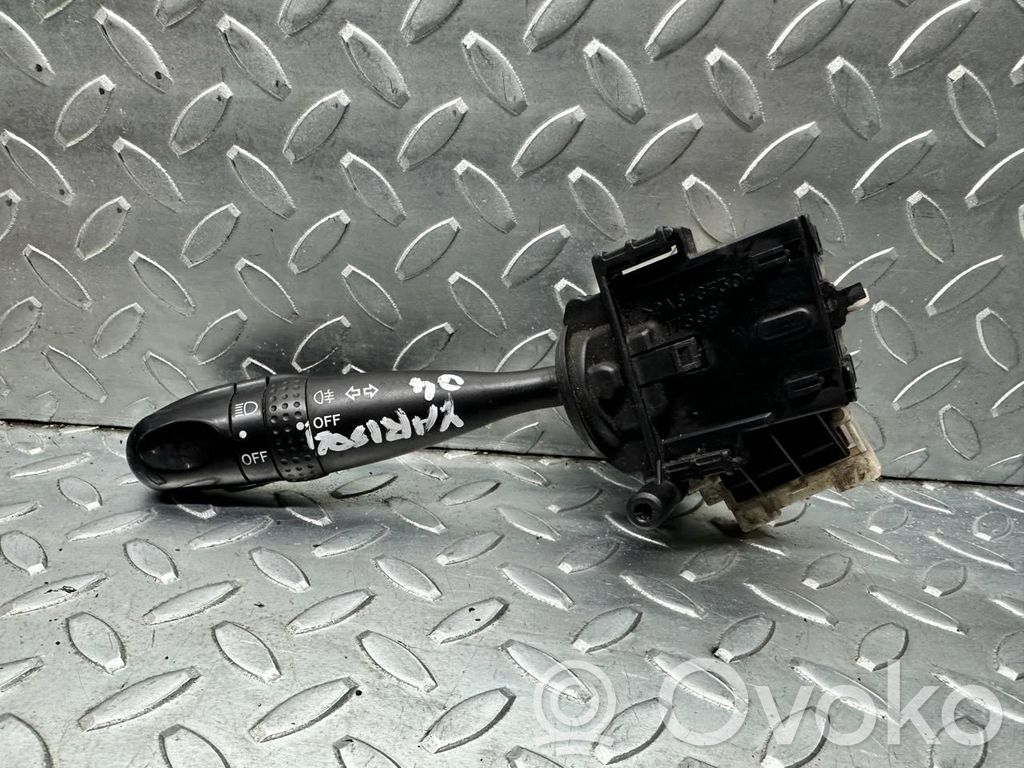 Toyota Yaris Palanca de intermitentes 