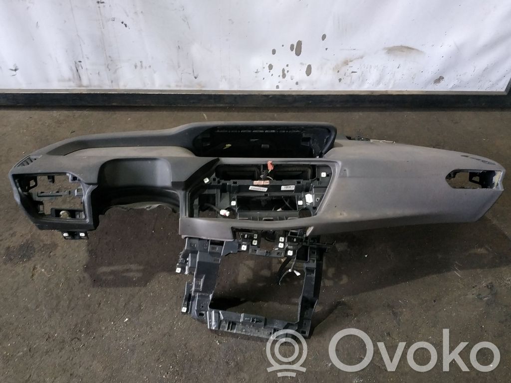 Citroen C4 II Panelis 