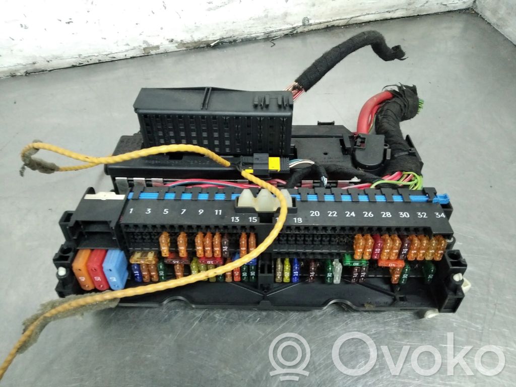 Fuse module   8364542