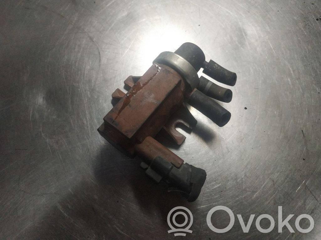 Ford Focus Tyhjäkäynti-säätöventtiili (säädin) 
