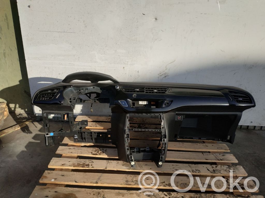 Citroen DS3 Panelė 