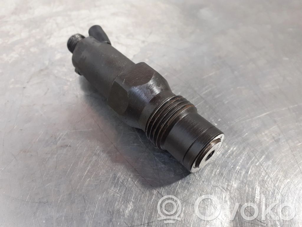 Renault Rapid Polttoainesuutin 