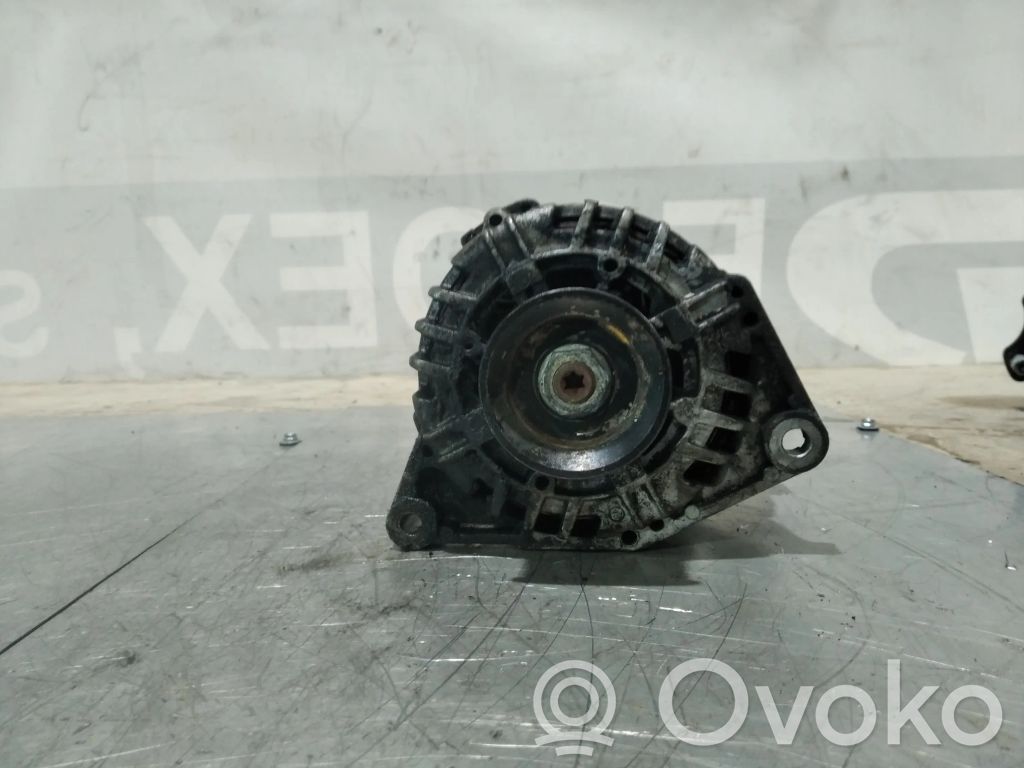 Audi A4 S4 B6 8E 8H Ģenerators 