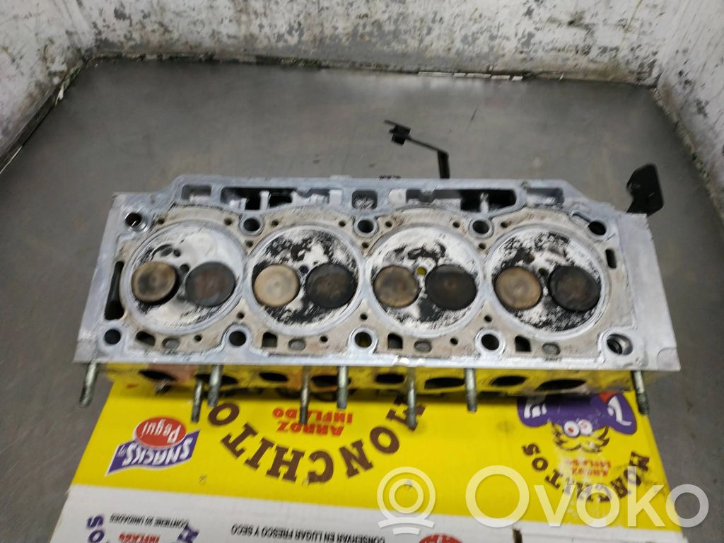 Engine head   8200162452
