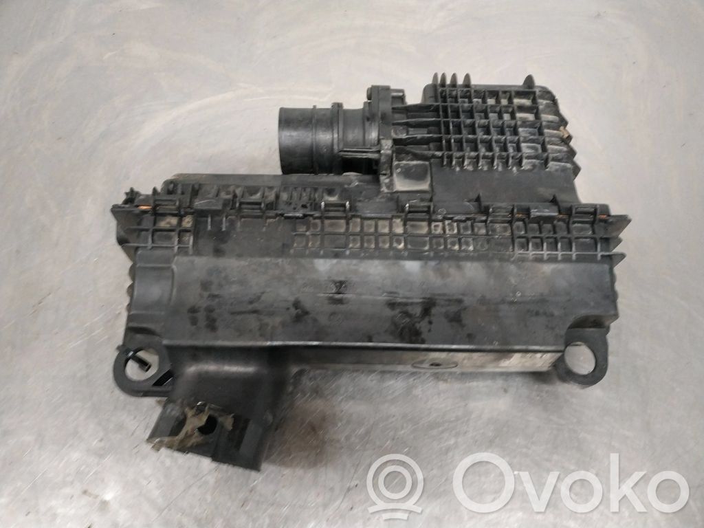 Nissan Almera N16 Air filter box 
