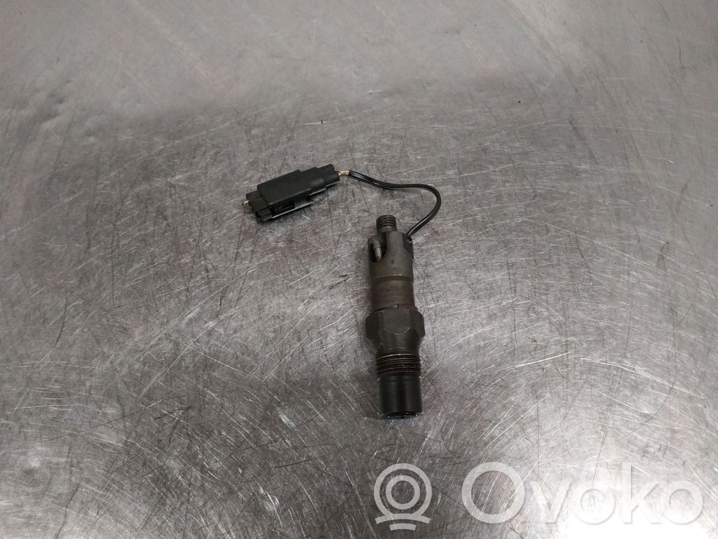 Ford Mondeo MK II Fuel injector 