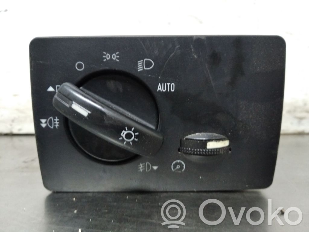 Ford Focus Light switch 