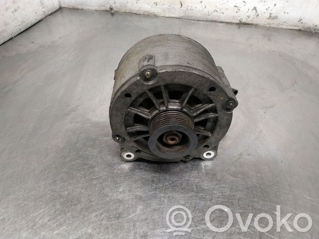Volkswagen Touareg I Generator/alternator 