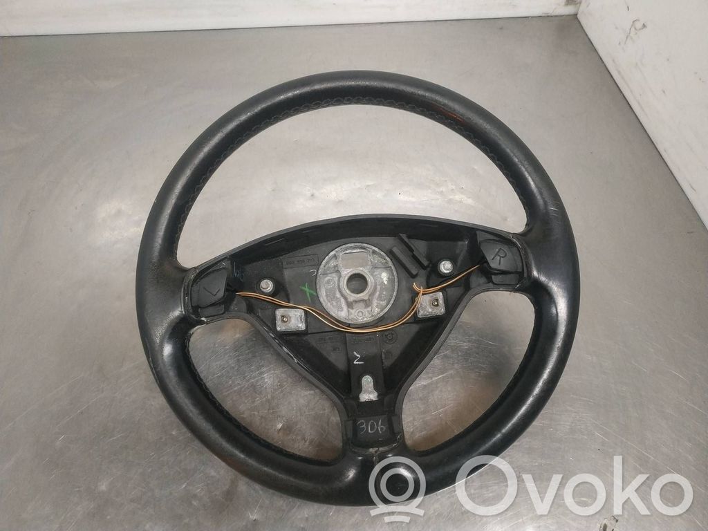 Opel Astra G Ohjauspyörä 