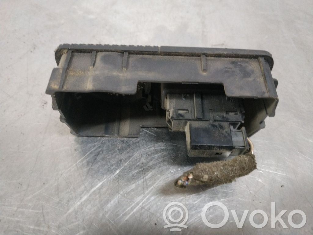 Opel Vectra C Przyciski szyb 