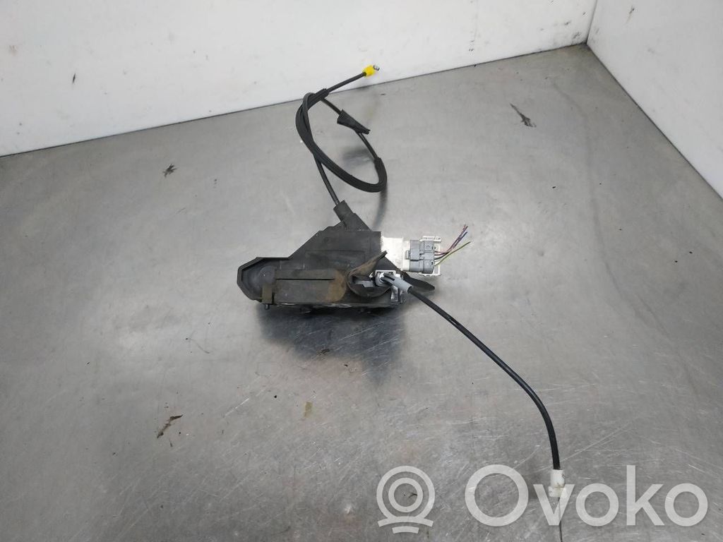 Citroen C4 I Priekšpusē slēdzene 