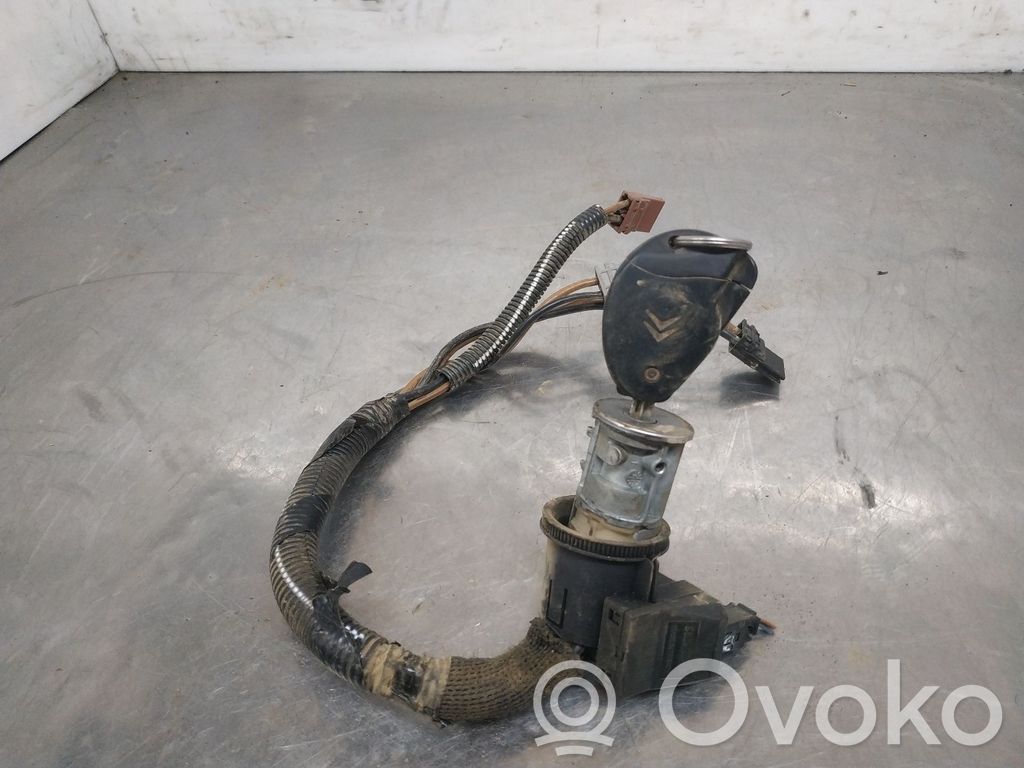 Citroen Xsara Užvedimo spynelė 