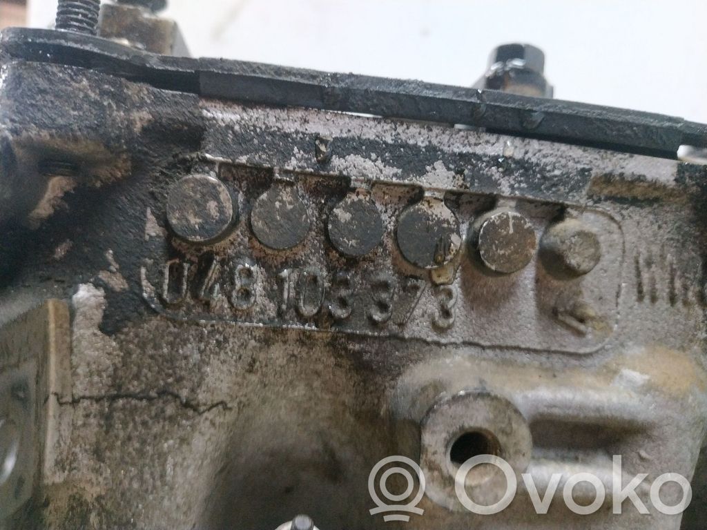 Volkswagen PASSAT B4 Engine head 