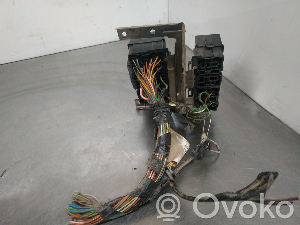 Fuse module   YC1T010B942AB