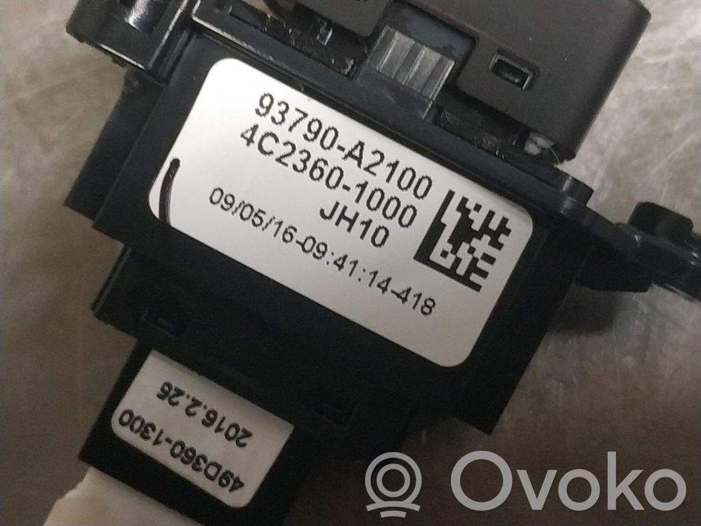 Botón interruptor de luz de peligro   93790A2100