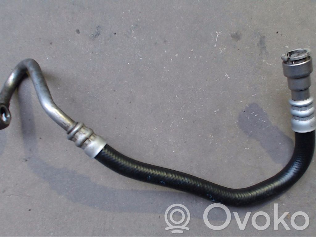 Ohjaustehostimen letkusto   6781456