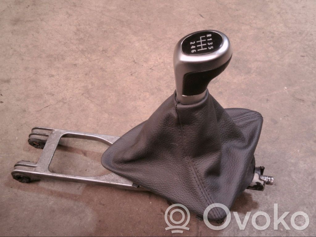 BMW 1 E81 E87 Gear lever shifter trim leather/knob 