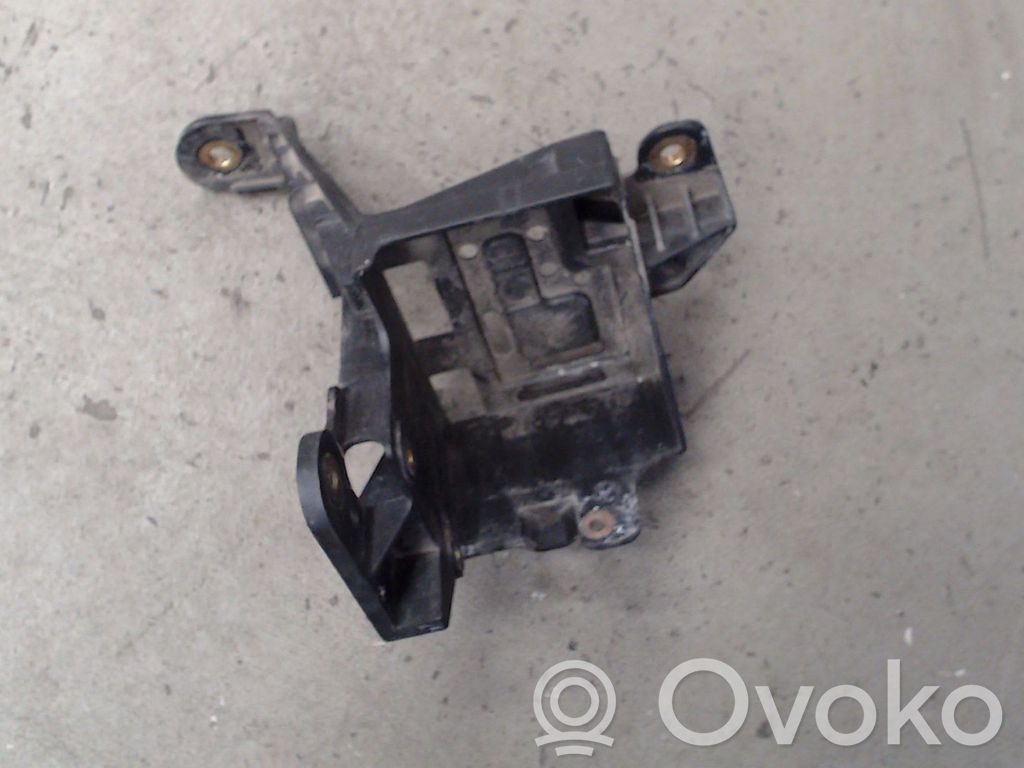 Opel Zafira B Supporto pompa ABS 