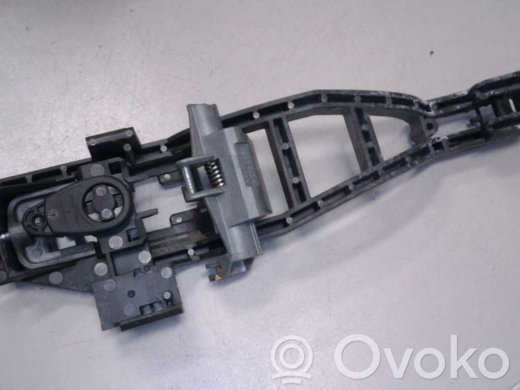 Ford Focus Manecilla externa puerta delantera 