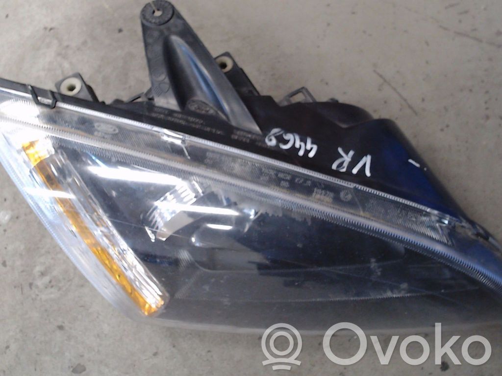Headlight/headlamp   1384560,1384560