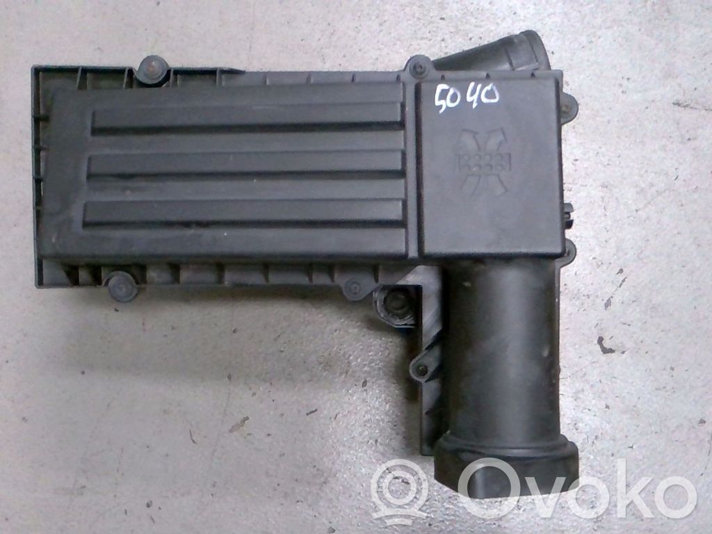 Volkswagen Golf V Cutie filtru aer 