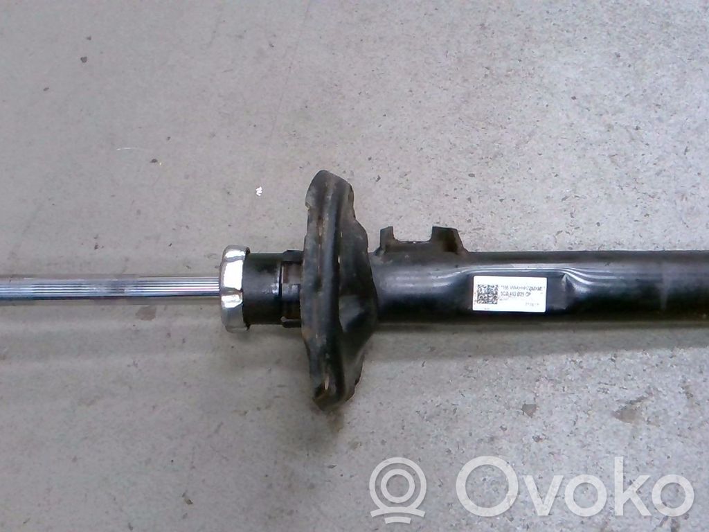 Volkswagen Golf VII Amortyzator osi przedniej ze sprężyną 