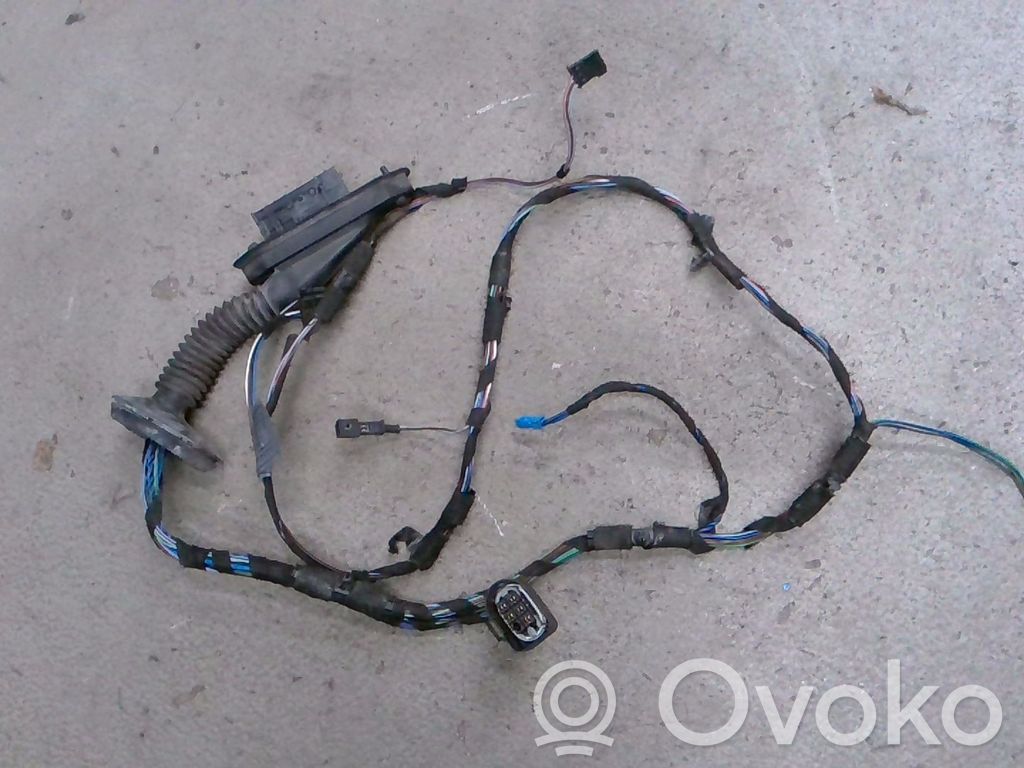 Cableado de puerta delantera   61126947097