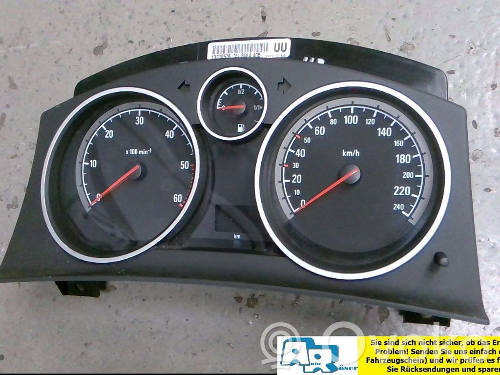 Opel Astra H Tachometer 