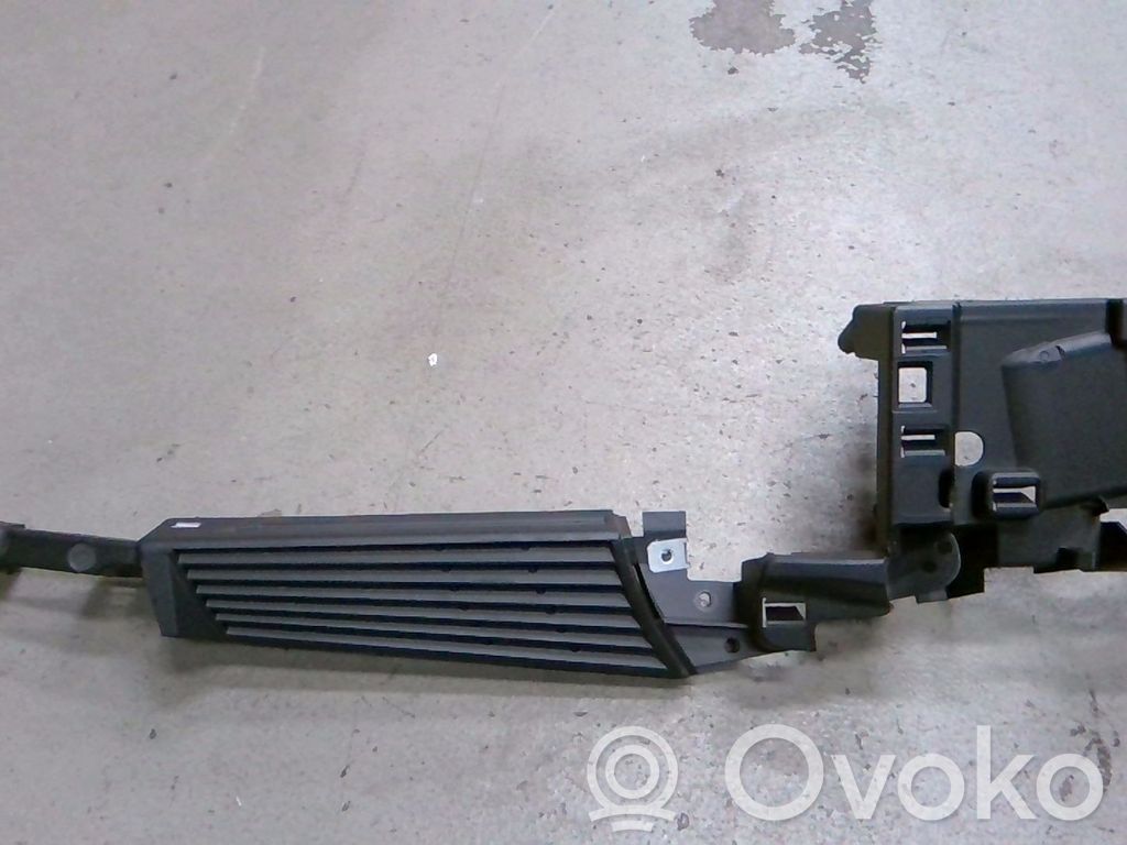 BMW 3 E90 E91 Kita slenkscių/ statramsčių apdailos detalė 