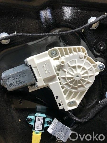 Audi A4 S4 B8 8K Motor macara geam ușă față 