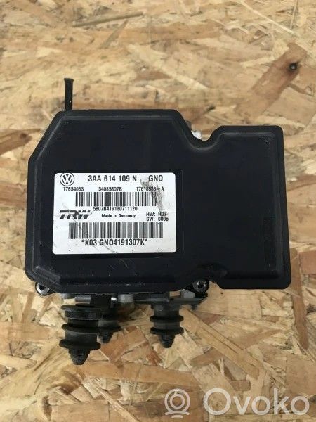 Volkswagen PASSAT B7 ABS Pump 