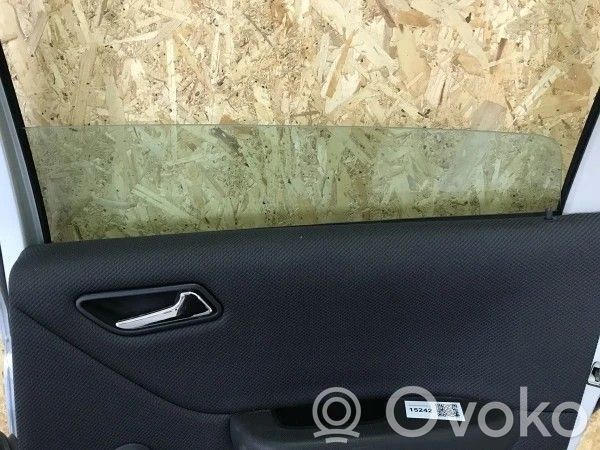 Mercedes-Benz A W169 Pagrindinis galinių durų stiklas 