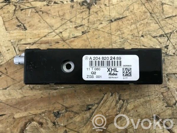 Mercedes-Benz GLK (X204) Antenos stiprintuvas 